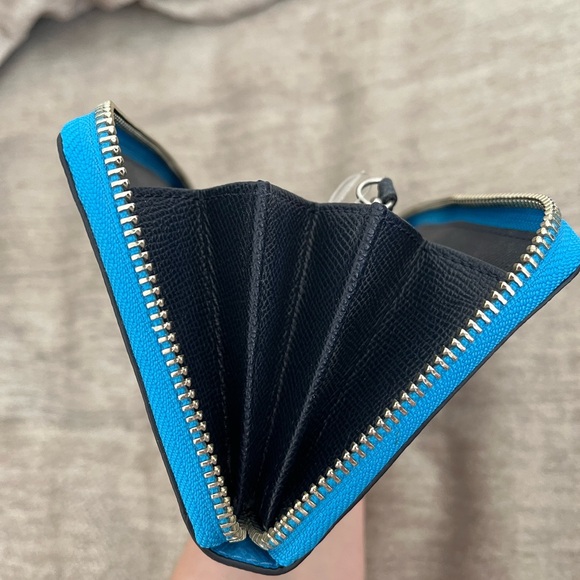 Blue Coach Wallet - Picture 5 of 10